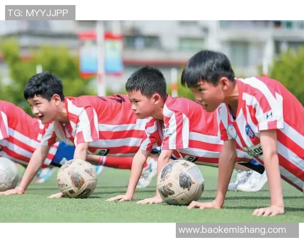 足球明星训练时的穿戴装备揭秘与技巧分享视频 足球明星训练时的穿戴装备揭秘与技巧分享视频